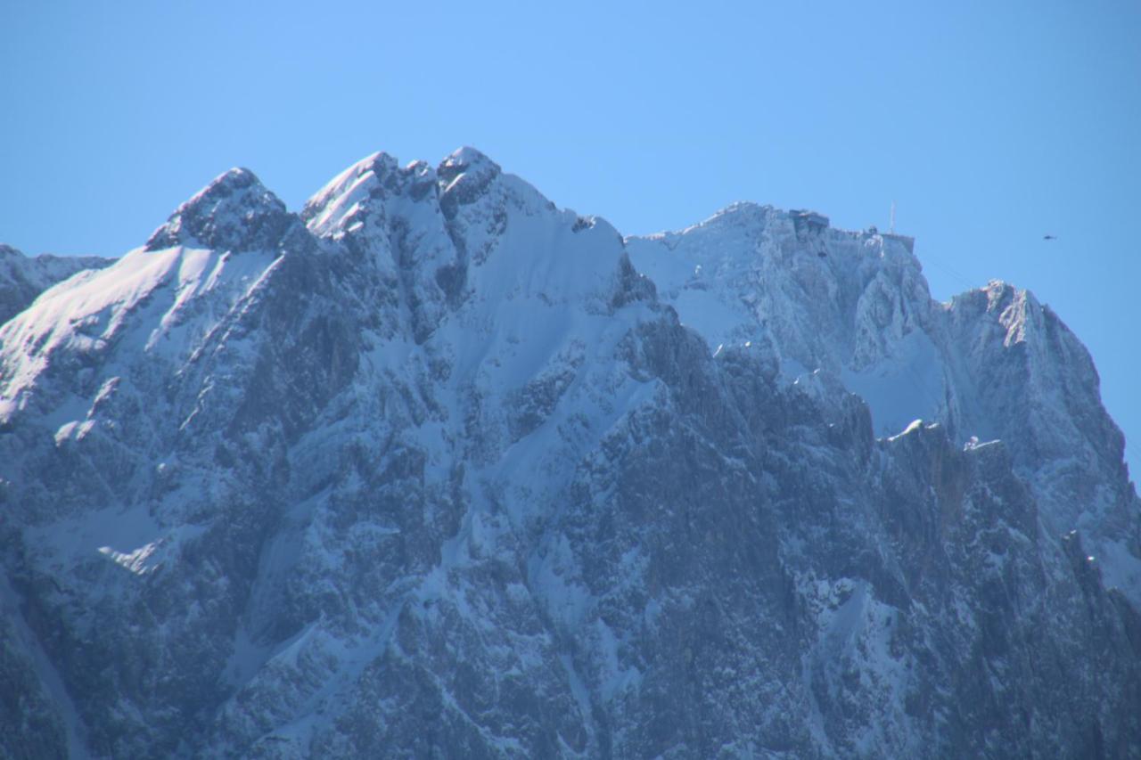 Alpen - Apartments II การ์มิช-พาร์เทนเคียร์เชน ภายนอก รูปภาพ